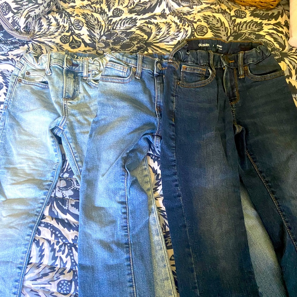Bundle of three pairs of boys size 7 Skinny jeans.  Barely worn.